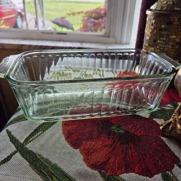 Martha Stewart Everyday MSE 213 Green Ribbed Glass Bread Loaf Pan Dish 1.5 QT - Picture 1 of 9